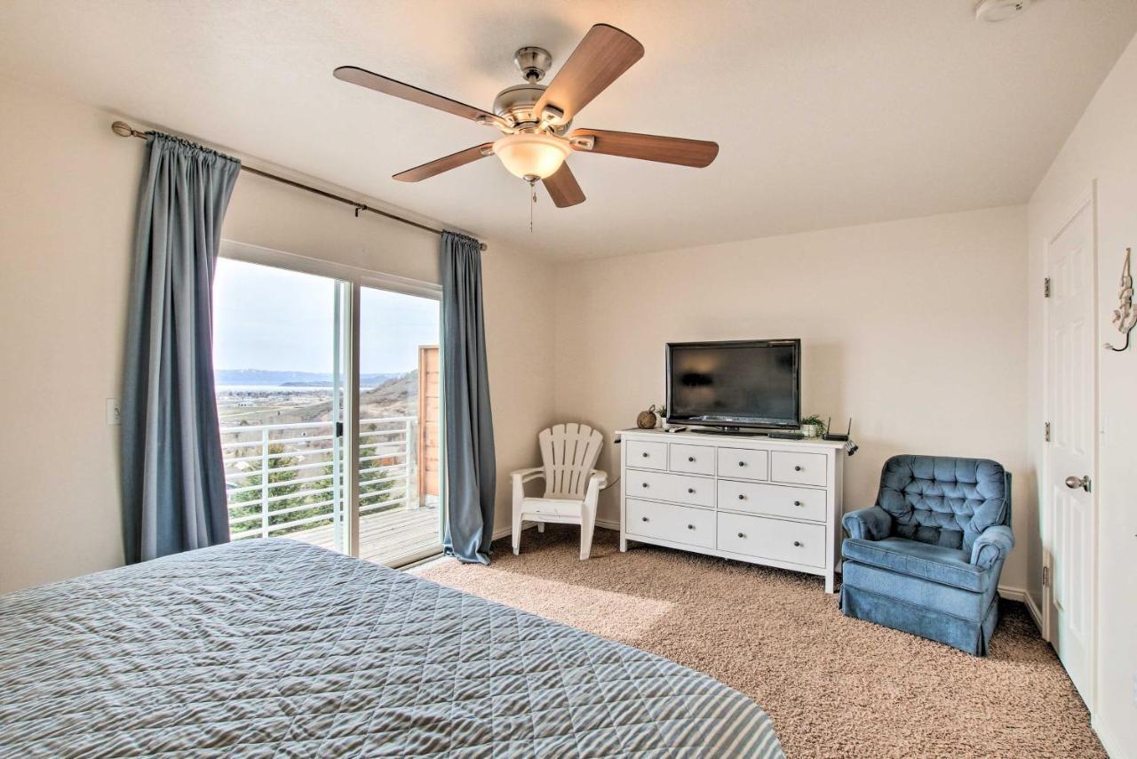 Spacious Garden City Townhome With Lake Views! Extérieur photo